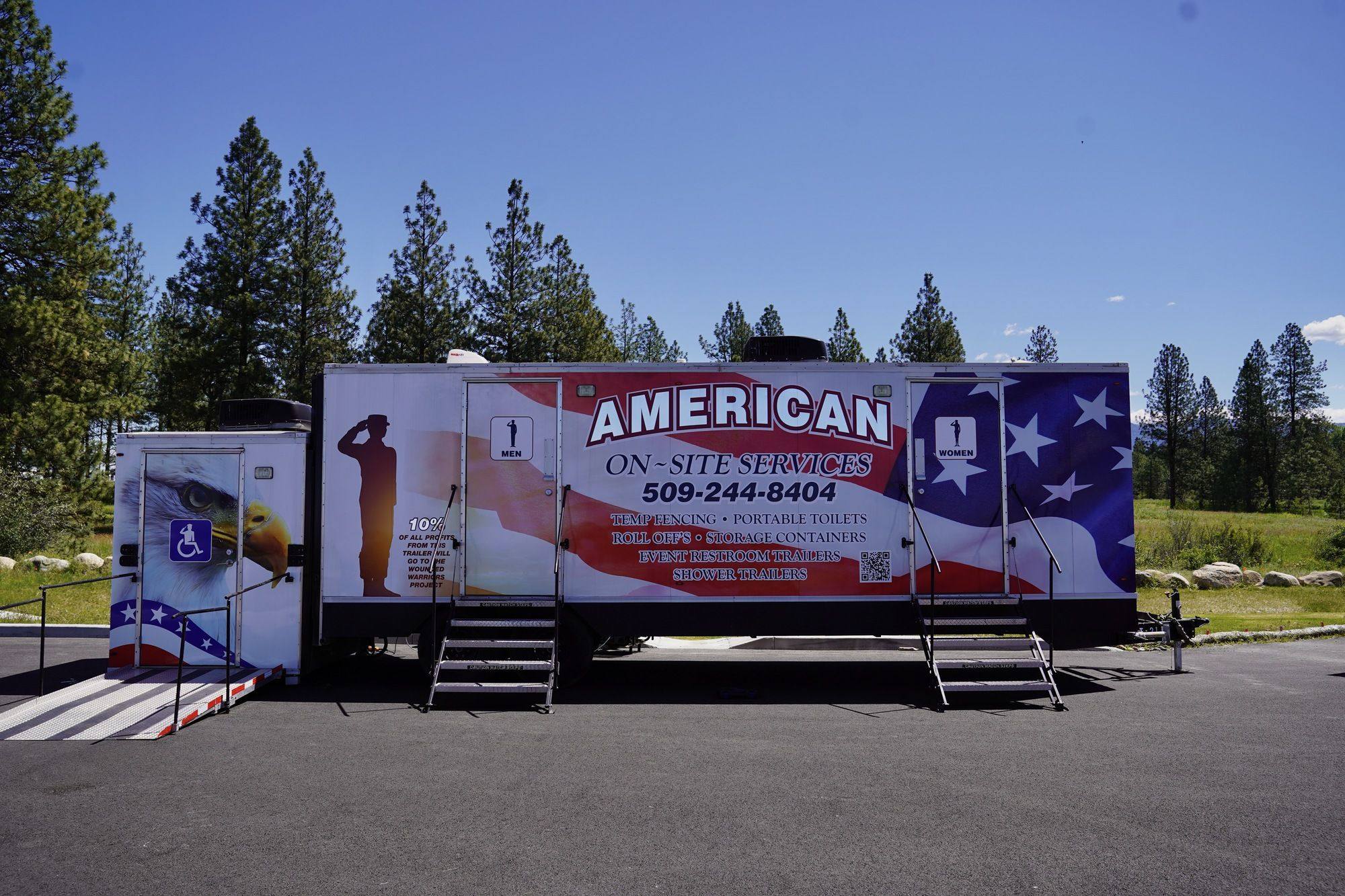 T-21 Multi Stall Flag Trailer with ADA Stall